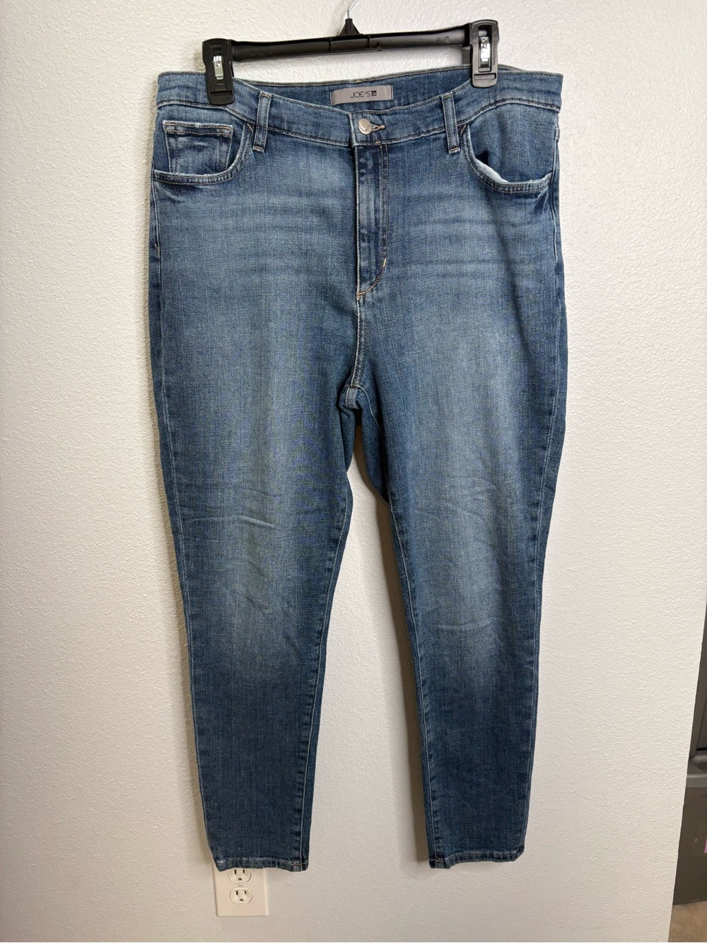 Joe’s Jeans High Rise Curvy Skinny Ankle Size 34